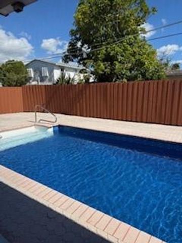 318 SW 34th Terrace, Deerfield Beach, FL 33442