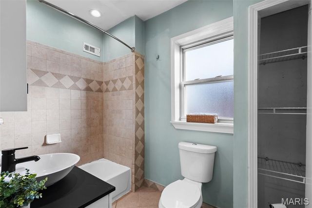 2039 Yale Avenue, Maplewood, MO 63143