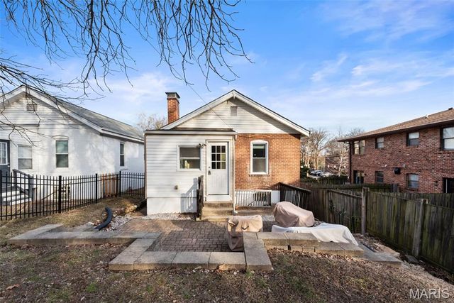 2039 Yale Avenue, Maplewood, MO 63143