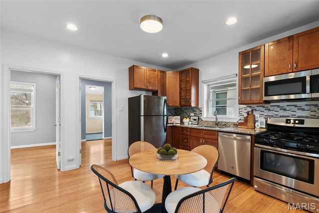 2039 Yale Avenue, Maplewood, MO 63143