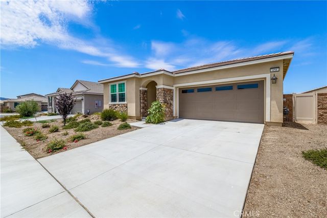 458 Berrybush, Hemet, CA 92543