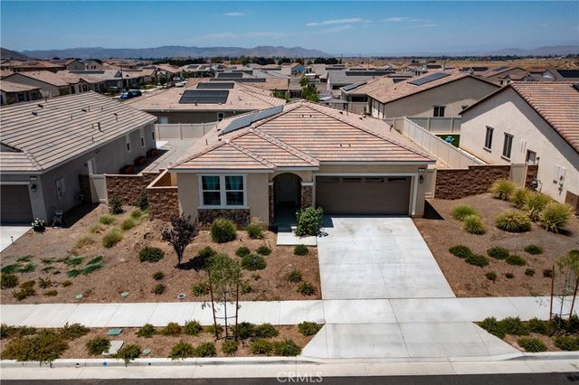 458 Berrybush, Hemet, CA 92543