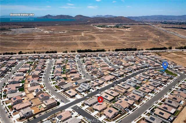 458 Berrybush, Hemet, CA 92543