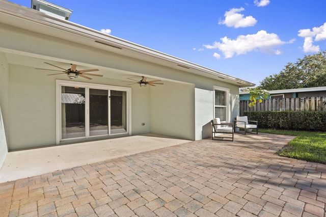 339 SW Winnachee Drive, Stuart, FL 34994