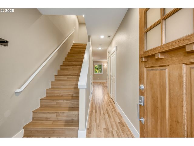 9530 Sw LODESTONE Dr, Beaverton, OR 97007