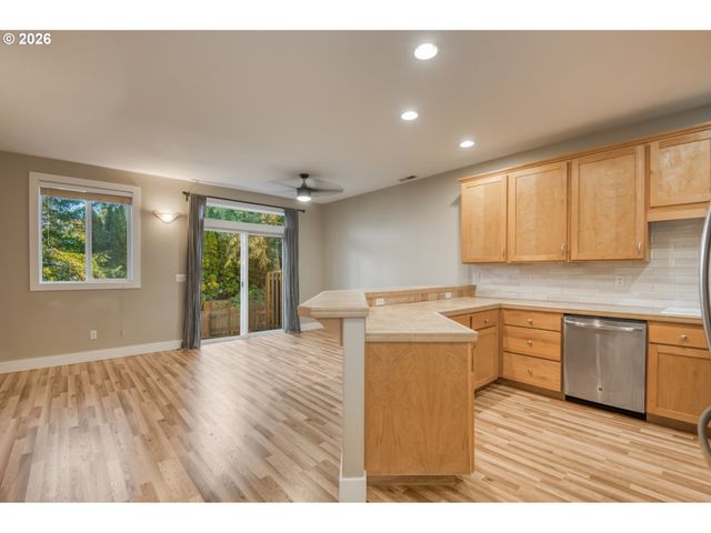 9530 Sw LODESTONE Dr, Beaverton, OR 97007