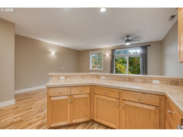 9530 Sw LODESTONE Dr, Beaverton, OR 97007