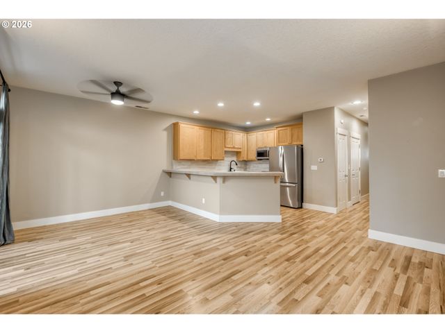 9530 Sw LODESTONE Dr, Beaverton, OR 97007