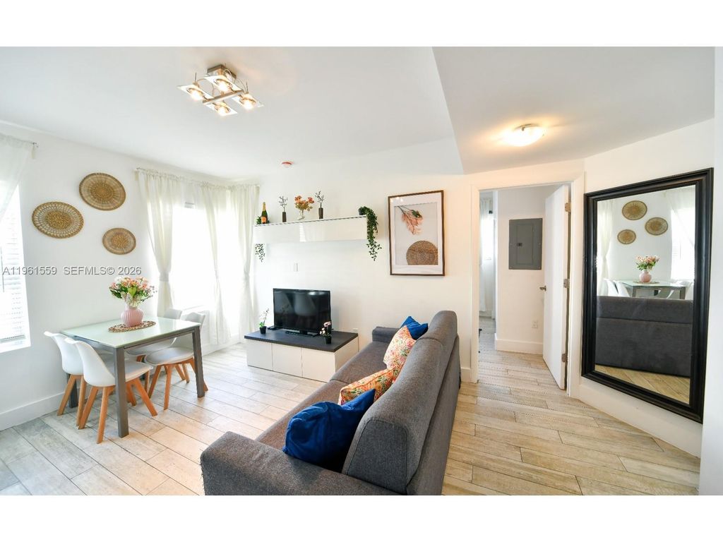 811 Jefferson Ave 204, Miami Beach, FL 33139