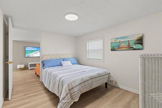 231 SOUTHWINDS DRIVE, Sarasota, FL 34231