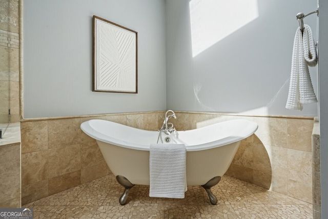 1785 Windsor Wood Drive, Roswell, GA 30075