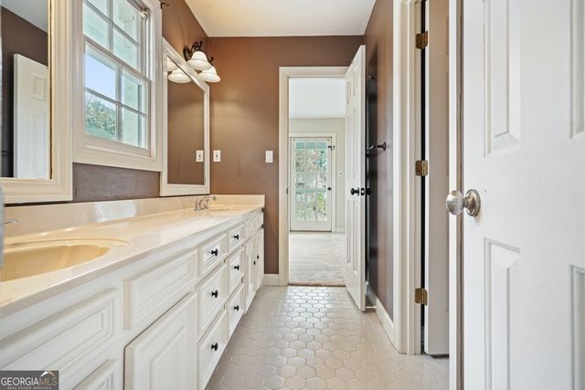 1785 Windsor Wood Drive, Roswell, GA 30075