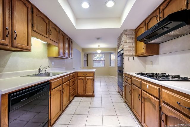 2507 HIDDEN GLEN ST, San Antonio, TX 78232