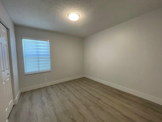 4293 LAUREL RIDGE Circle 4293, Weston, FL 33331