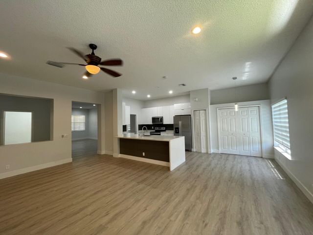 4293 LAUREL RIDGE Circle 4293, Weston, FL 33331