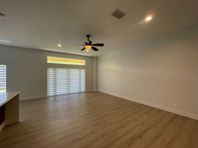 4293 LAUREL RIDGE Circle 4293, Weston, FL 33331