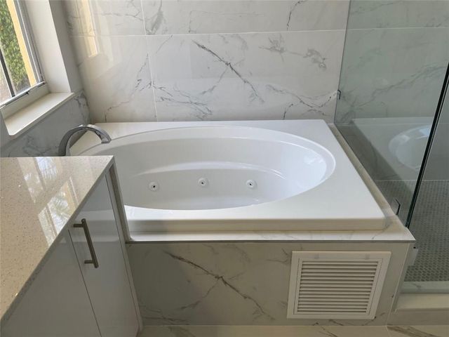 4293 LAUREL RIDGE Circle 4293, Weston, FL 33331