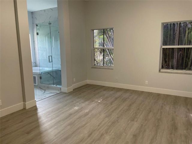 4293 LAUREL RIDGE Circle 4293, Weston, FL 33331
