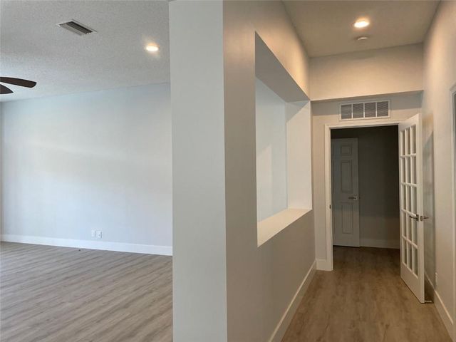 4293 LAUREL RIDGE Circle 4293, Weston, FL 33331