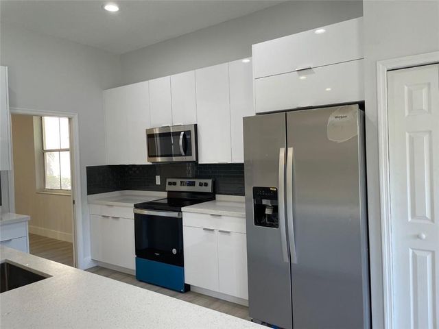 4293 LAUREL RIDGE Circle 4293, Weston, FL 33331