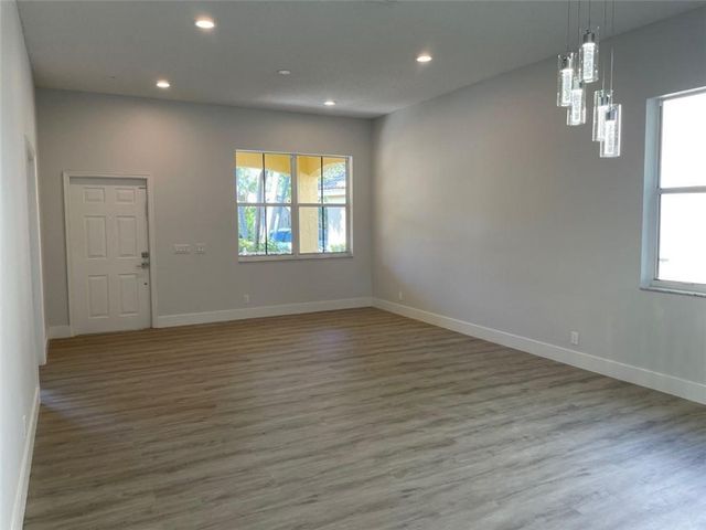 4293 LAUREL RIDGE Circle 4293, Weston, FL 33331