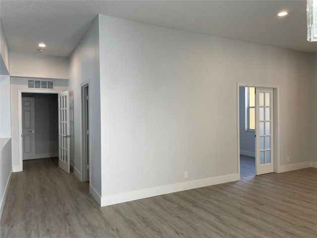 4293 LAUREL RIDGE Circle 4293, Weston, FL 33331