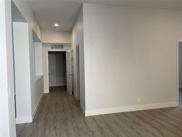 4293 LAUREL RIDGE Circle 4293, Weston, FL 33331