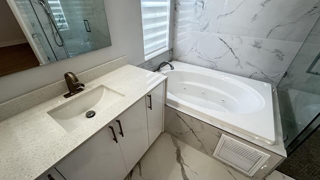 4293 LAUREL RIDGE Circle 4293, Weston, FL 33331
