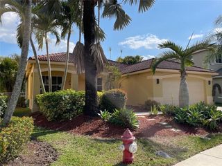 4293 LAUREL RIDGE Circle 4293, Weston, FL 33331
