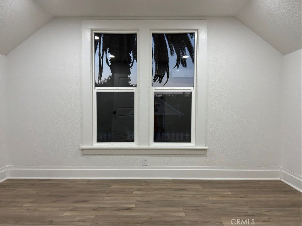 Image 12 of property listing at 1409 Fig, Corning, CA 96021