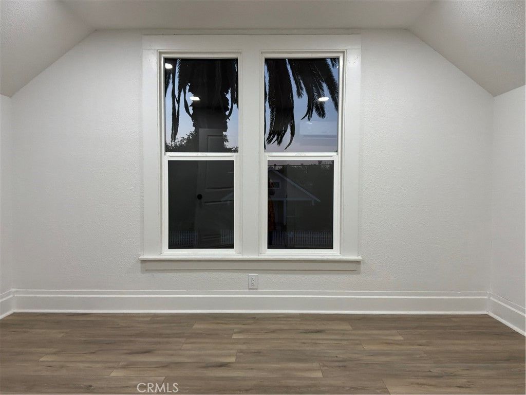 Image 13 of property listing at 1409 Fig, Corning, CA 96021