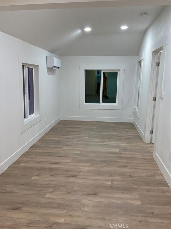 Image 16 of property listing at 1409 Fig, Corning, CA 96021
