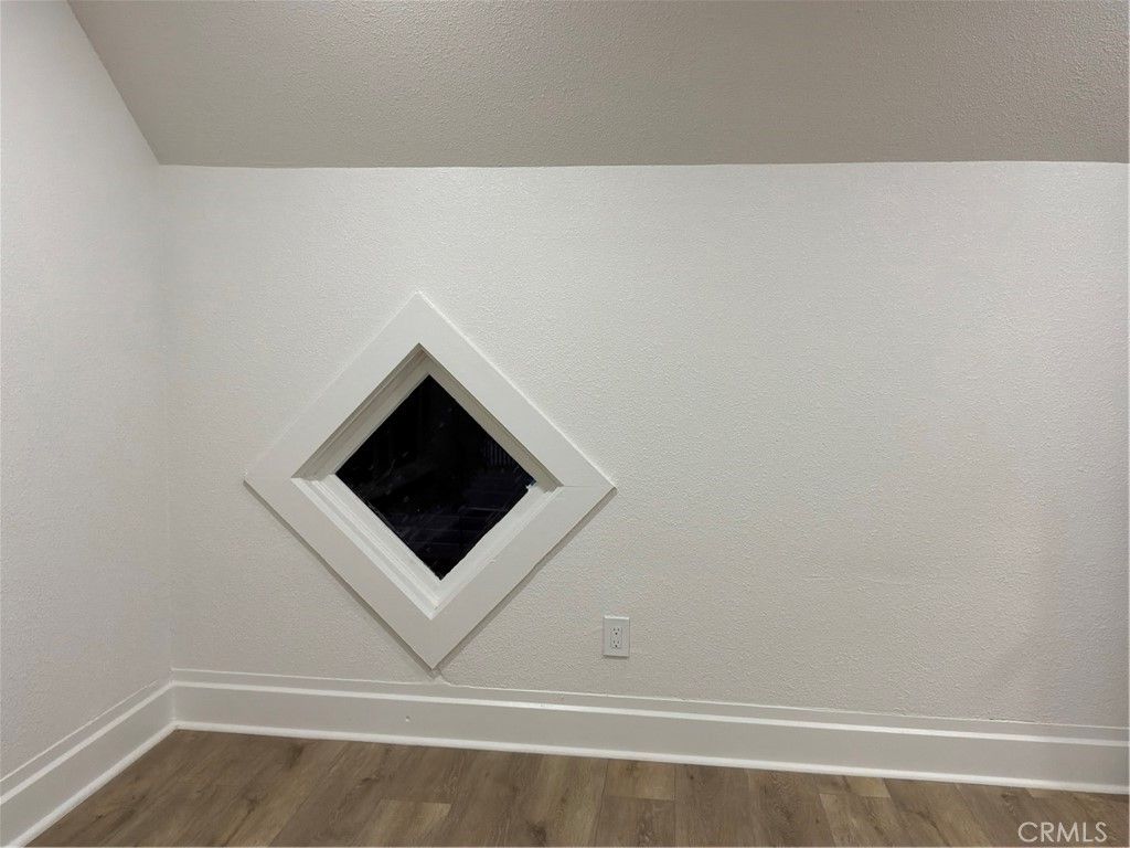 Image 21 of property listing at 1409 Fig, Corning, CA 96021