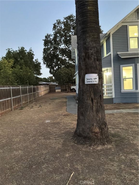 Image 24 of property listing at 1409 Fig, Corning, CA 96021