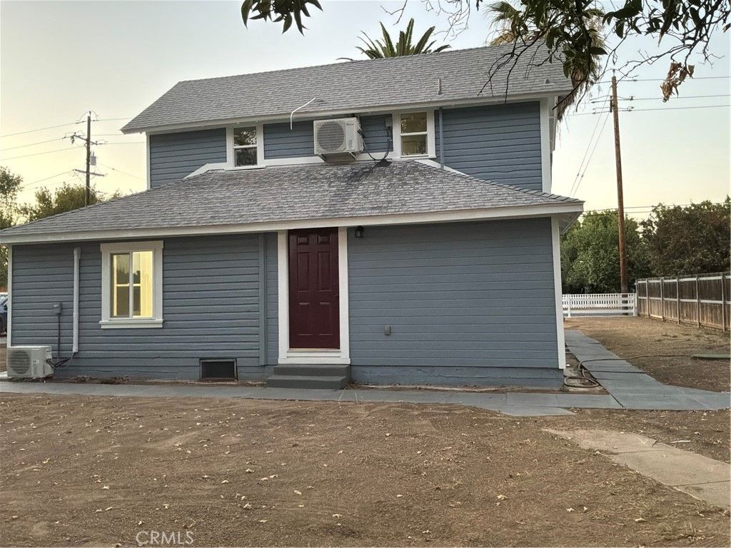 Image 26 of property listing at 1409 Fig, Corning, CA 96021