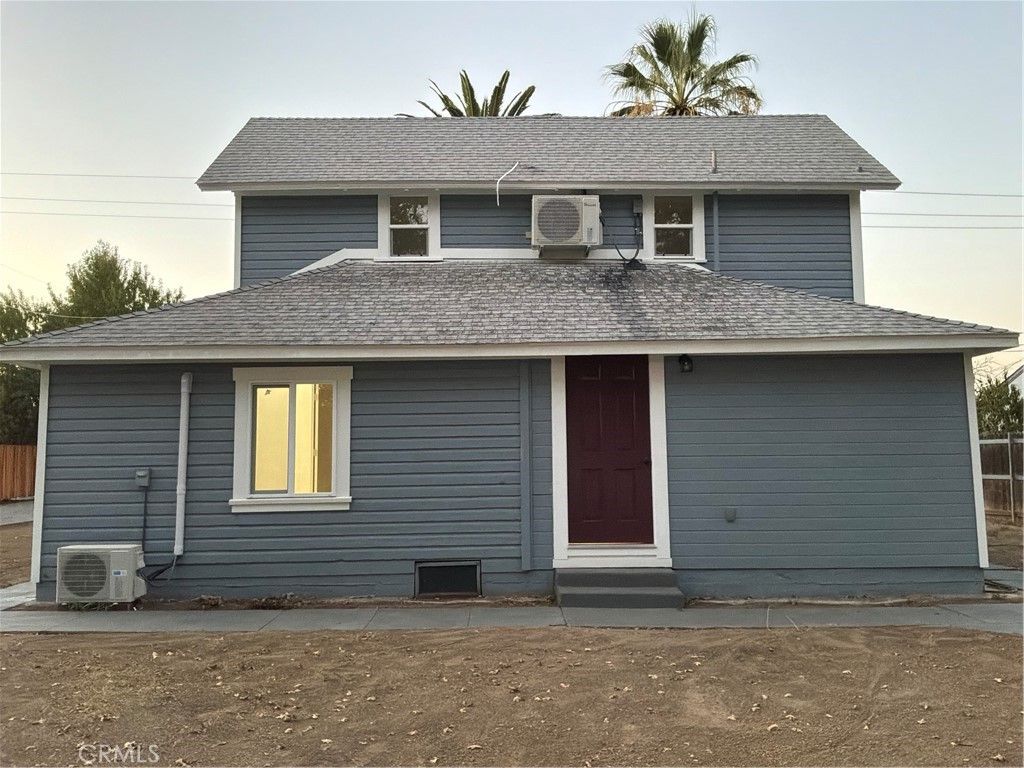 Image 27 of property listing at 1409 Fig, Corning, CA 96021
