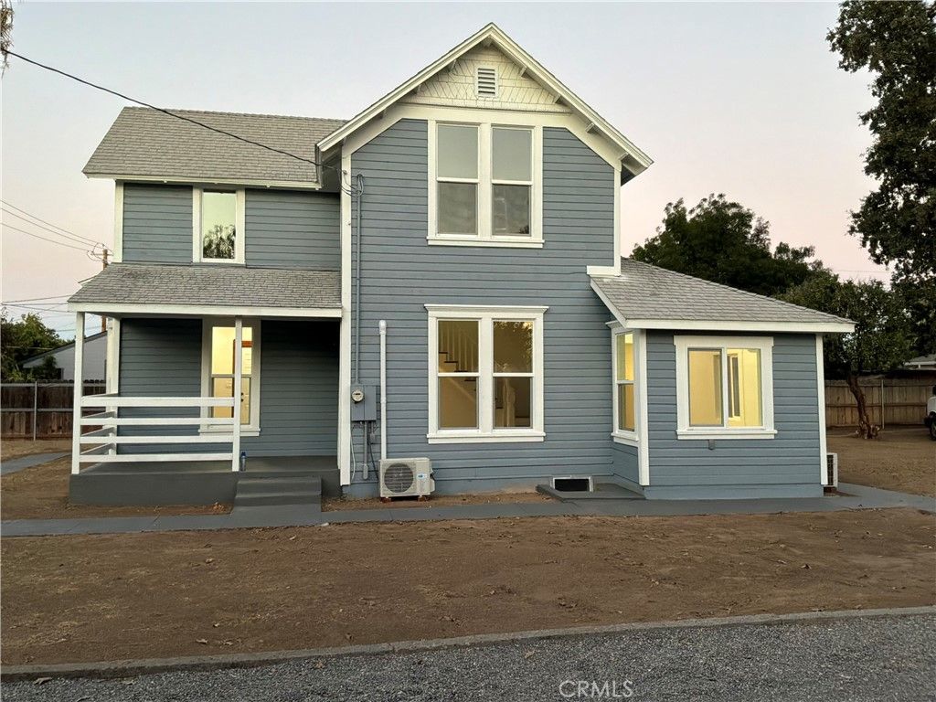 Image 28 of property listing at 1409 Fig, Corning, CA 96021