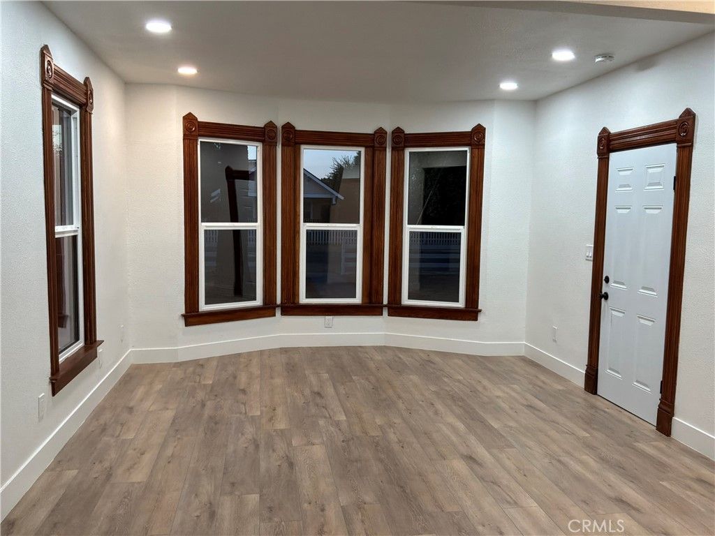 Image 3 of property listing at 1409 Fig, Corning, CA 96021