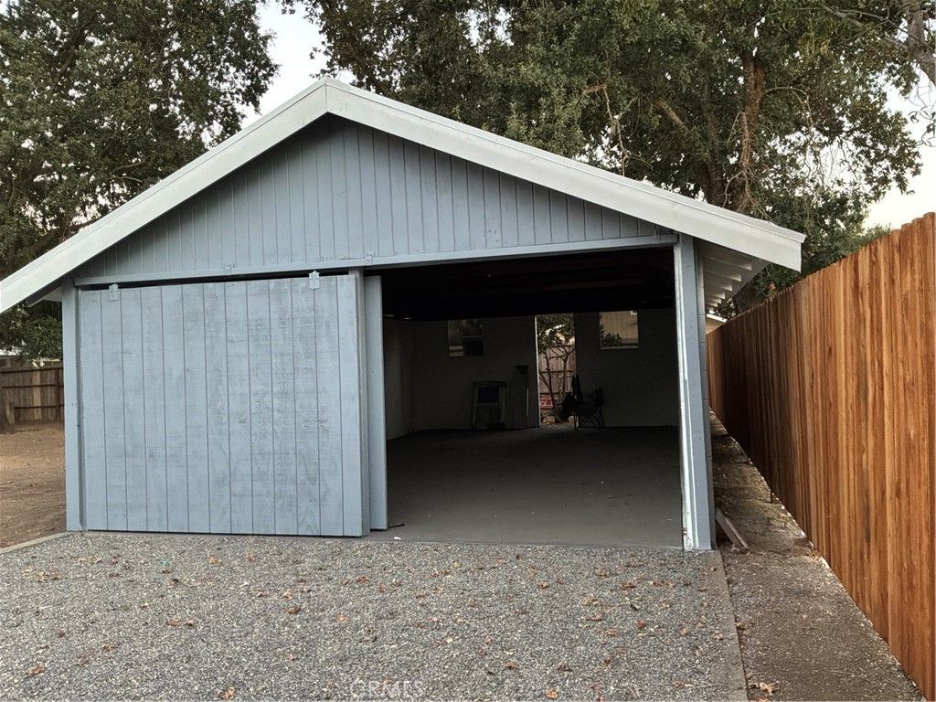 Image 30 of property listing at 1409 Fig, Corning, CA 96021