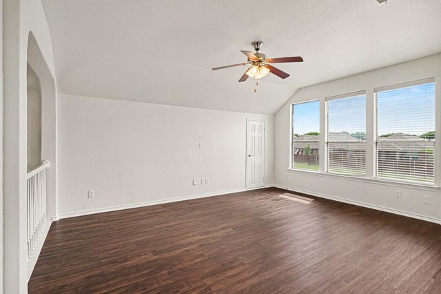9712 Willow Branch Way, Fort Worth, TX 76036