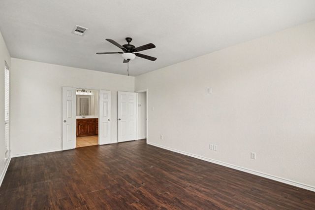 9712 Willow Branch Way, Fort Worth, TX 76036