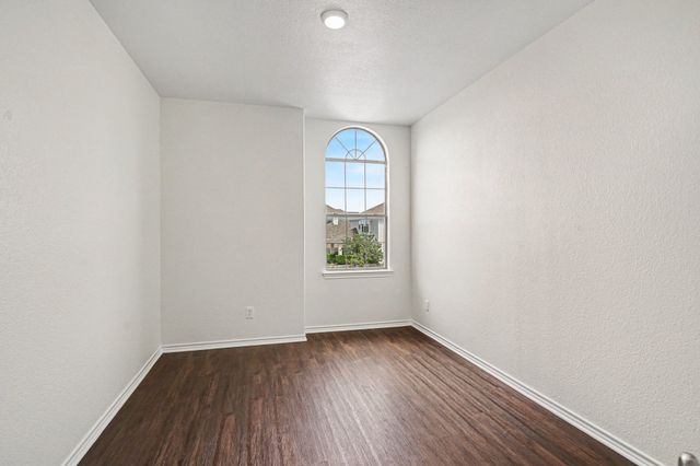 9712 Willow Branch Way, Fort Worth, TX 76036