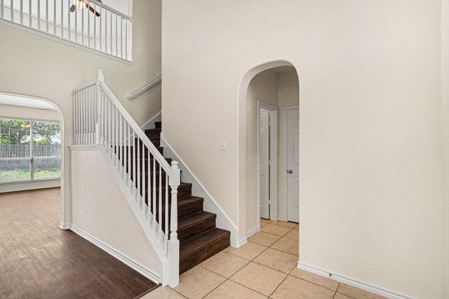 9712 Willow Branch Way, Fort Worth, TX 76036