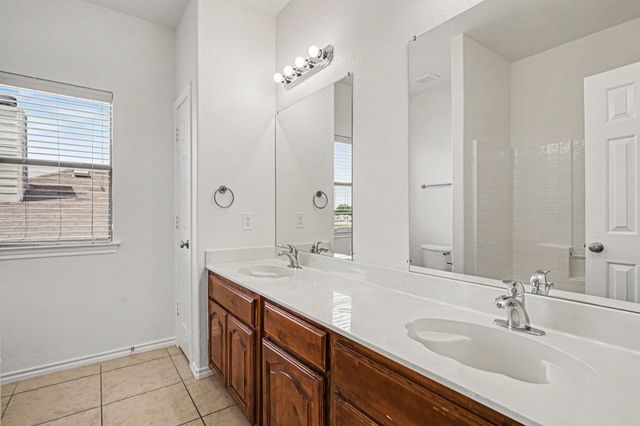 9712 Willow Branch Way, Fort Worth, TX 76036