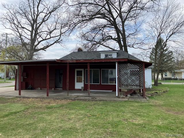 3302 Stone Street, Port Huron, MI 48060
