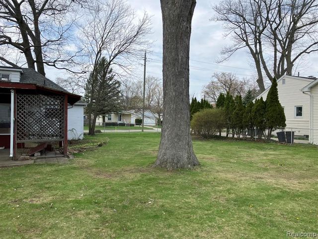 3302 Stone Street, Port Huron, MI 48060
