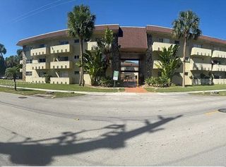 7505 SW 82nd St 205, Miami, FL 33143