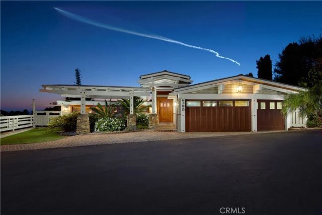 630 Diamond Street, Laguna Beach, CA 92651
