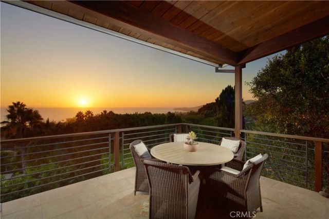 630 Diamond Street, Laguna Beach, CA 92651