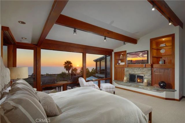 630 Diamond Street, Laguna Beach, CA 92651